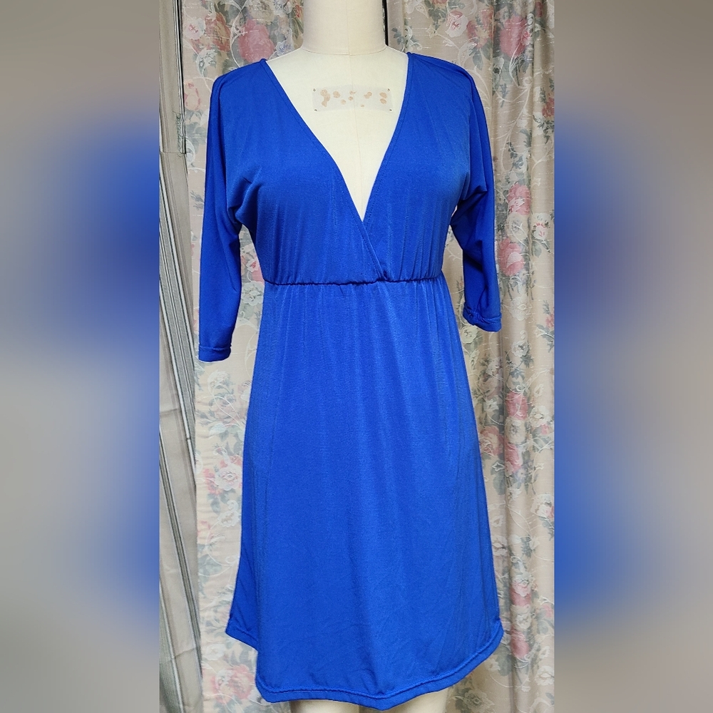 V nick Blue dress